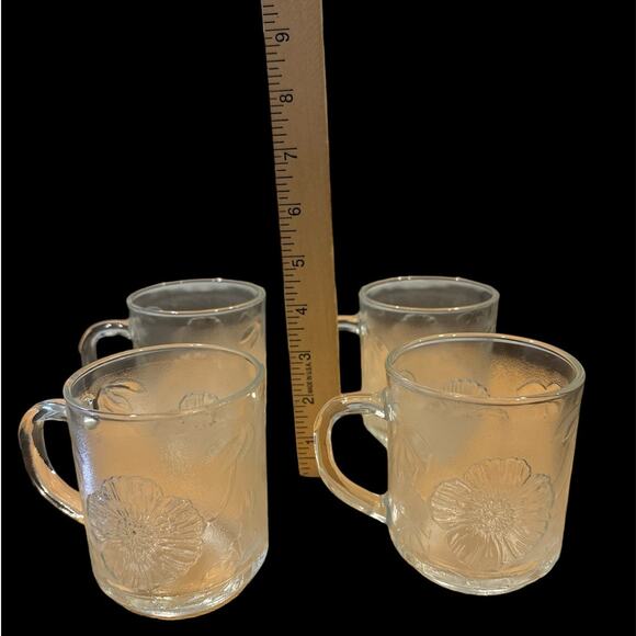 Vintage Floral Pressed‎ Glass Cups Mugs Set of 4 - Indonesia, Retro Collectible - Picture 2 of 4